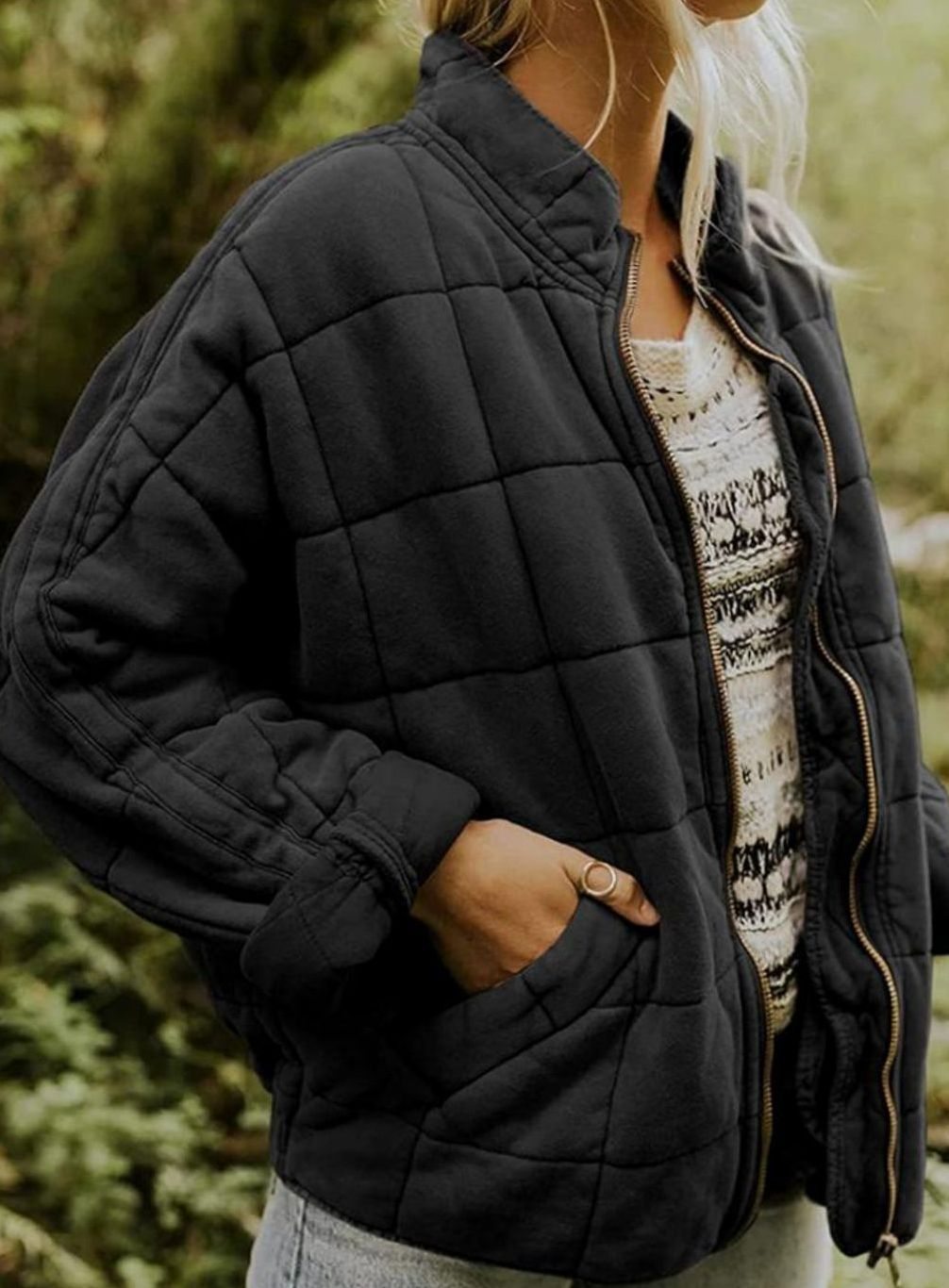 Women's Close-Fit Quilted Jacket With Full Zip - Black