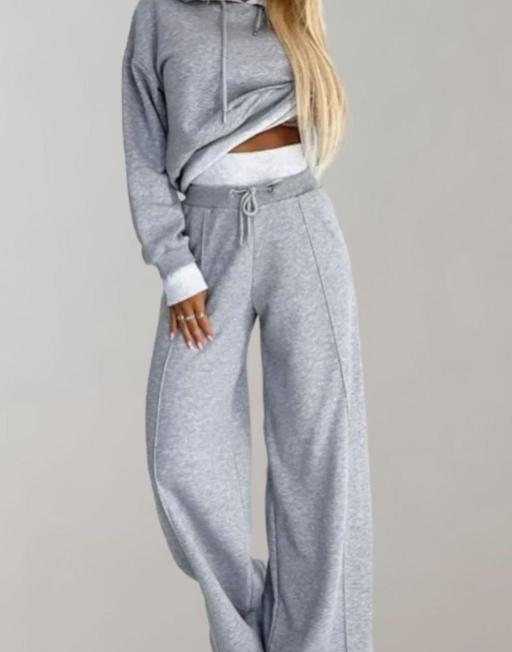 Women's Two-Piece Cropped Hoodie Wide-Leg Tracksuit Pants Set