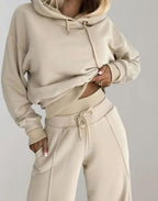 Women's Two-Piece Cropped Hoodie Wide-Leg Tracksuit Pants Set