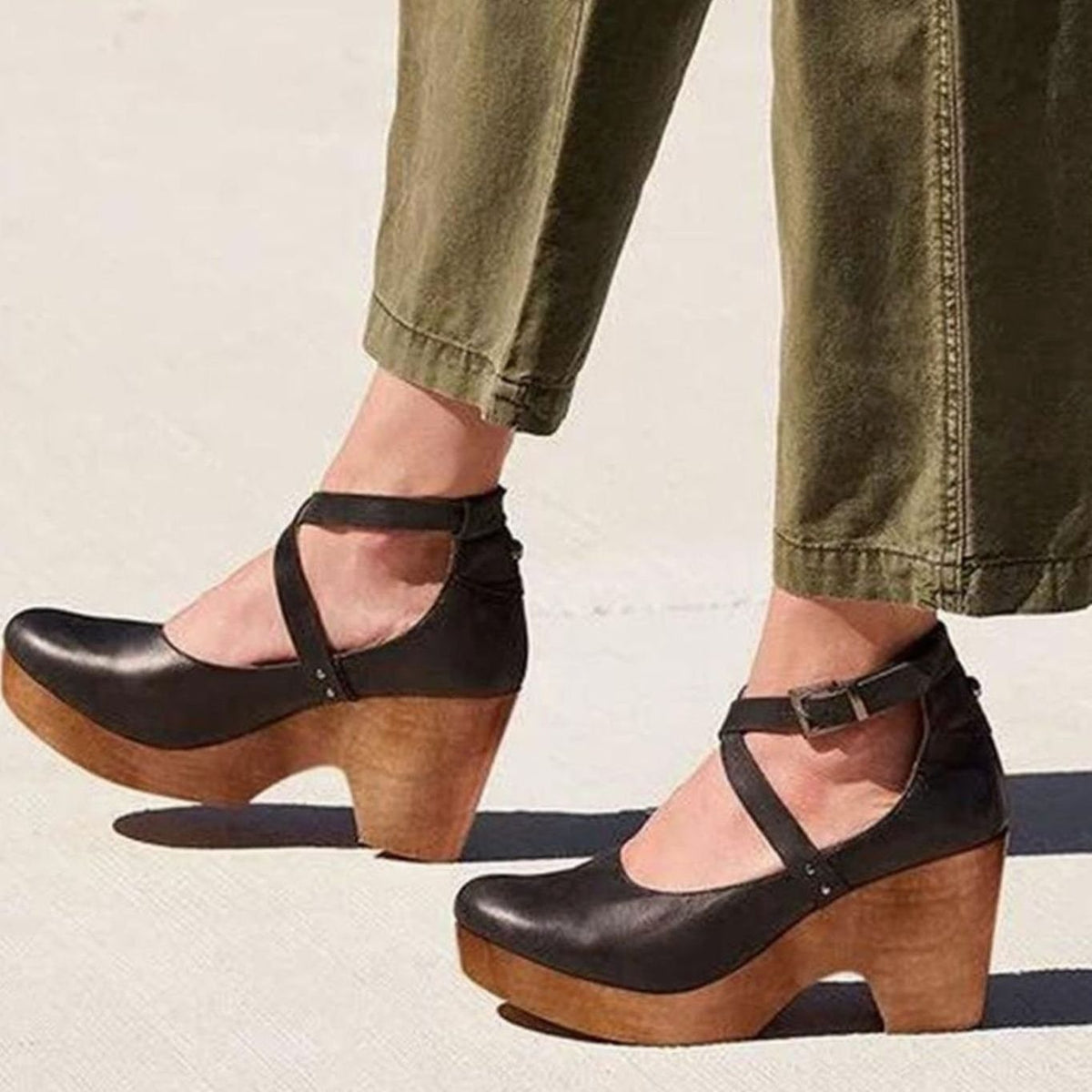 Women's Wood-Effect Block Heel Criss-Cross Mary Janes - Black