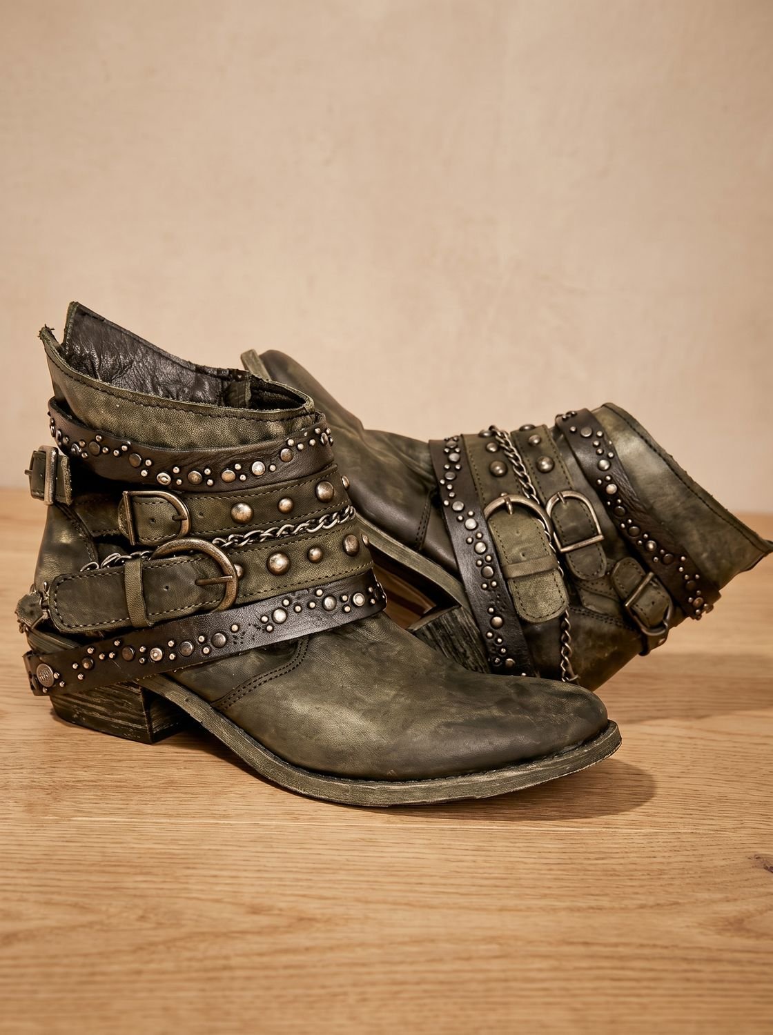 Women's Chain Accent Distressed Western Booties with Buckles