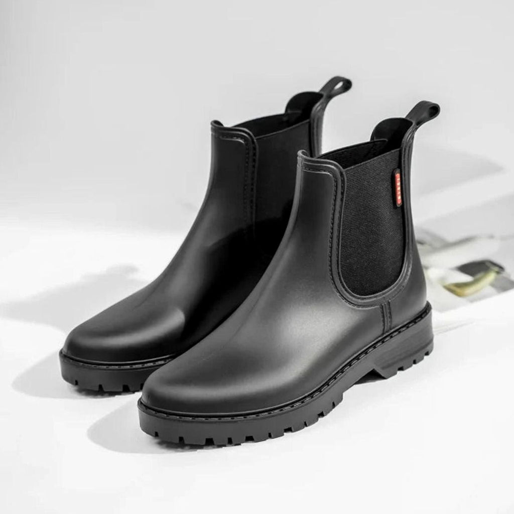 Women's Winter-Ready Sealed Rubber Chelsea Booties