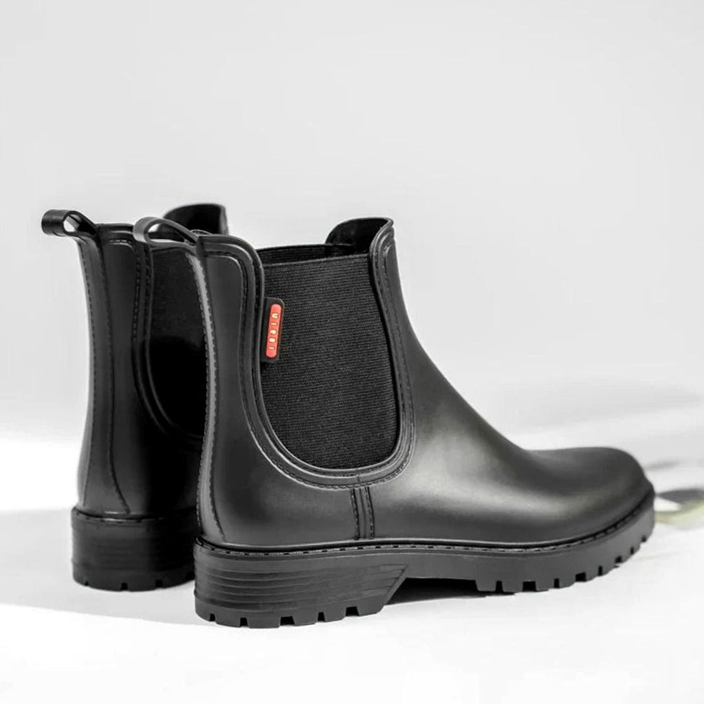 Women's Winter-Ready Sealed Rubber Chelsea Booties